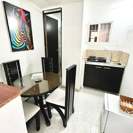 Apartamento Apartaestudio Para 5 Personas En El Centro Pereira Exterior foto